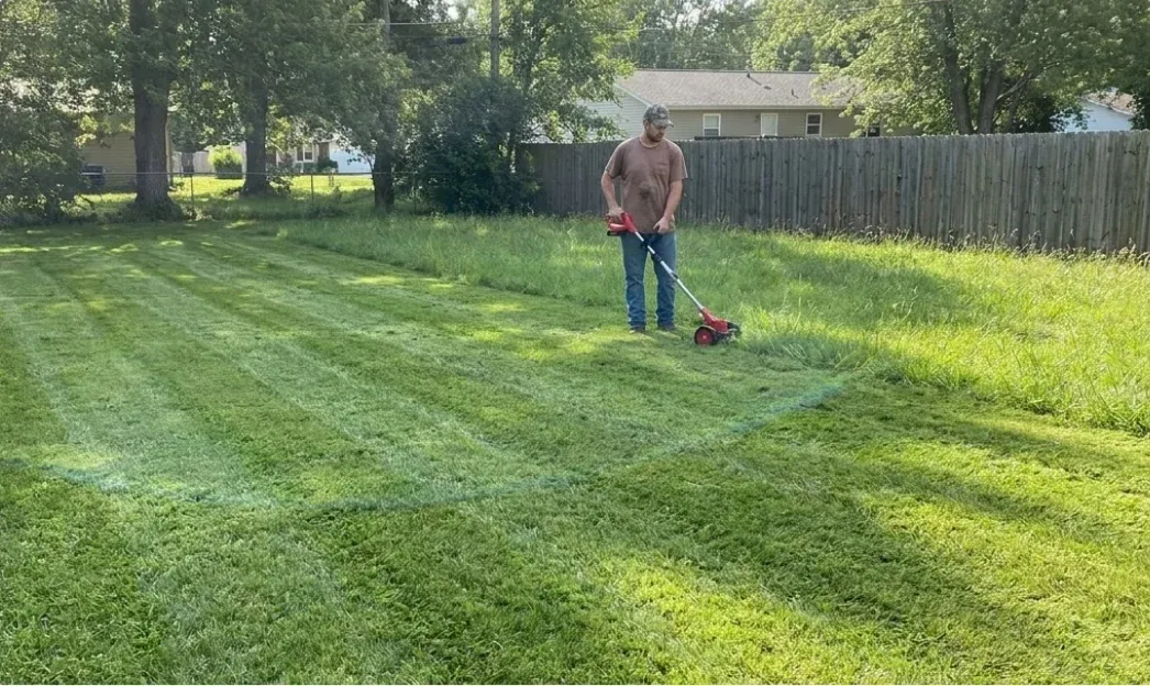 Wood Ranger Trimmer – 24V battery with long runtime for the whole yard on one charge